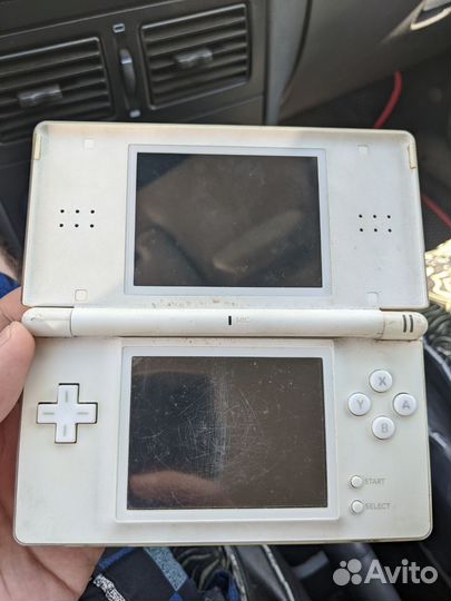 Nintendo DS Lite (не запускается)