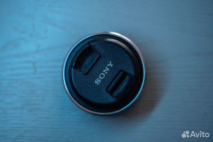 Sony 16mm f2.8
