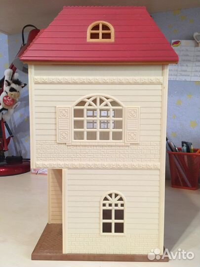 Трехэтажный дом Sylvanian Families