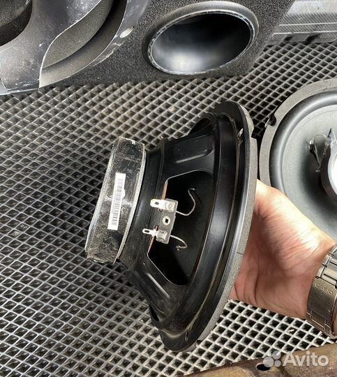 Автомобильные динамики 20 см