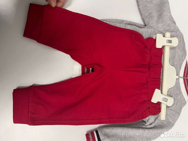 Костюм спортивный