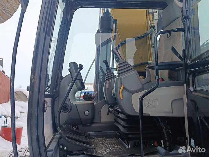 Гусеничный экскаватор ACE 230, 2011