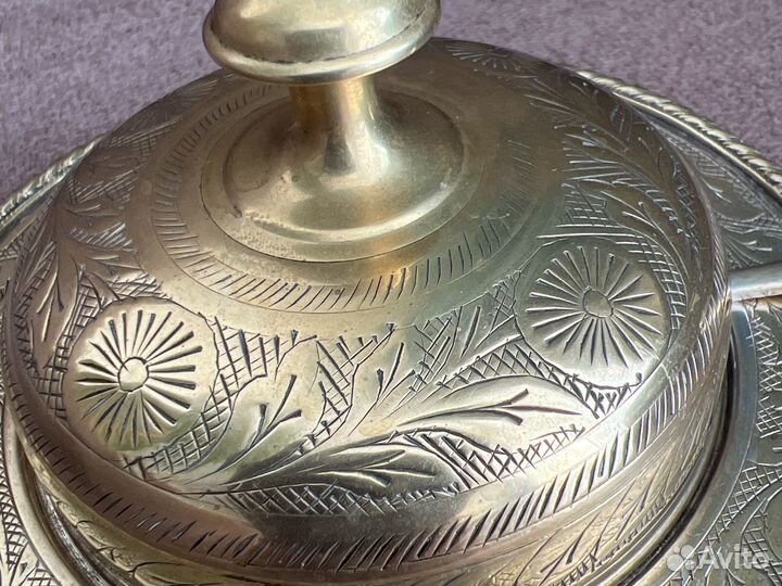 Масленка. Икорница. Ручная гравировка. Индия