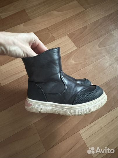 Ботинки демисезонные 24р