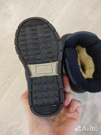 Ботинки детские новые 22