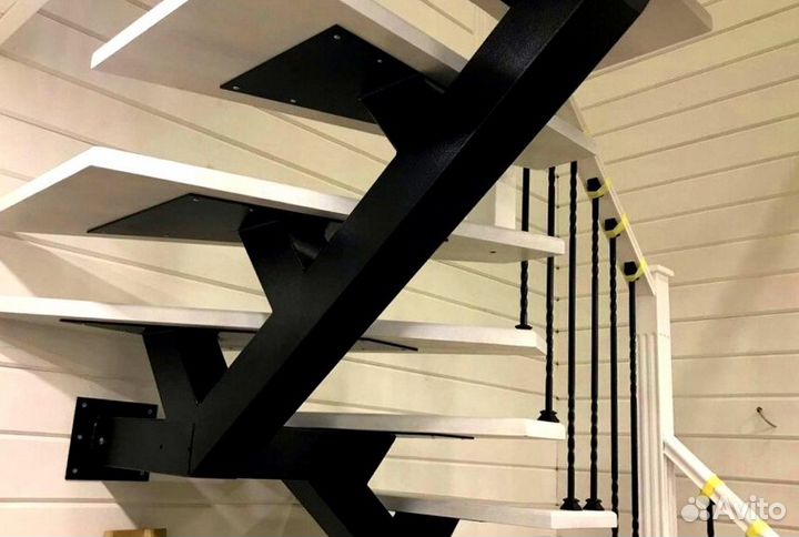 Лестница прямая под ключ