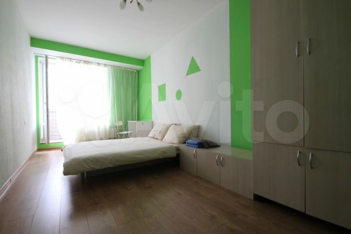 Комната 18 м² в 4-к., 8/25 эт.