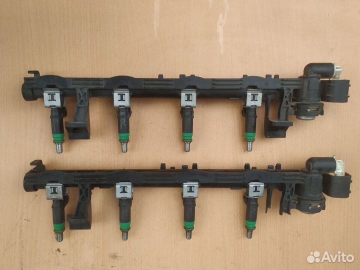 Ford Focus 2 рейка топливная форсунка
