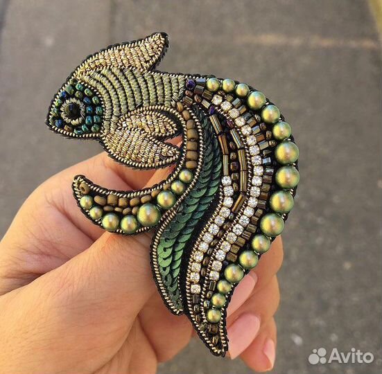 Брошь ручной работы