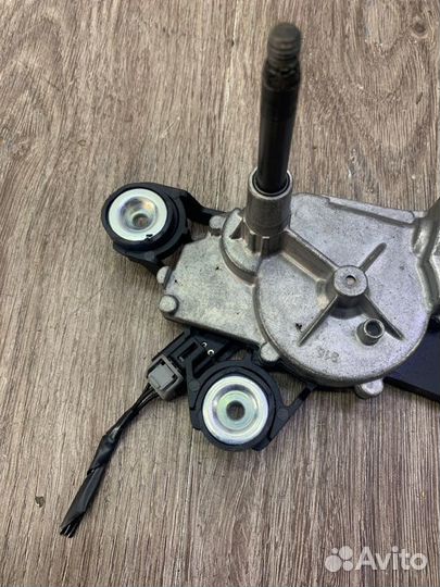 Мотор дворников задний Ford Focus 2 хетчбэк 5-ти