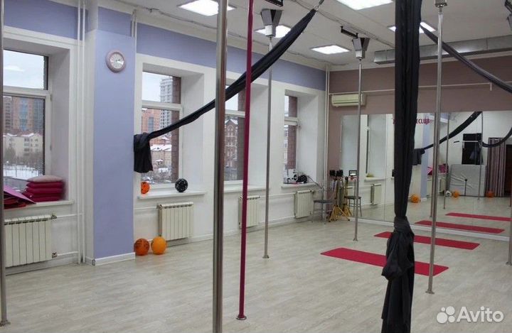 Школа танцев на пилоне Pole Dance в центре