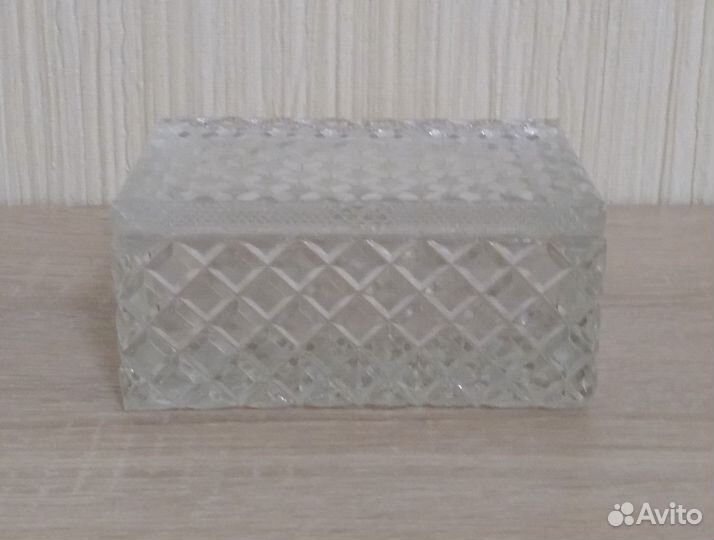 Шкатулка с крышкой хрустальная. СССР. Винтаж
