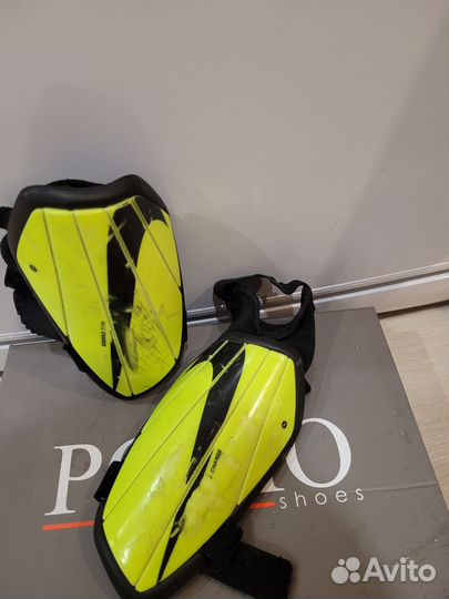 Щитки футбольные детские