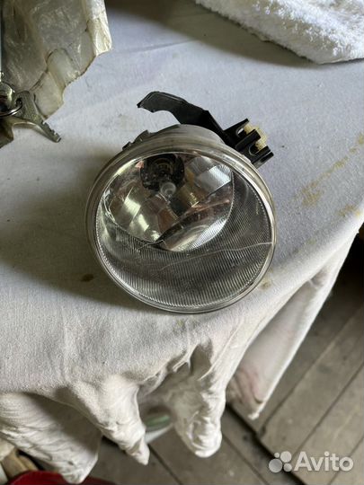 Противотуманка левая Toyota Land Cruiser Prado 150