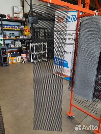 Сетка решетки радиатора