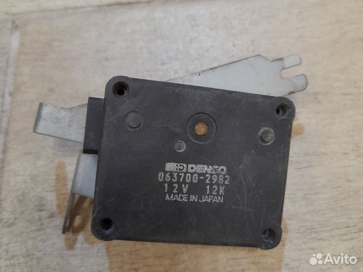 Моторчик печки Денсо 4 контакта Pajero 2