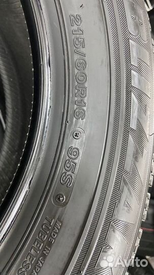 Bridgestone Blizzak VRX 215/60 R16 95S