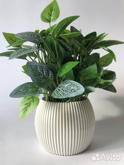 Искусственная трава в кашпо