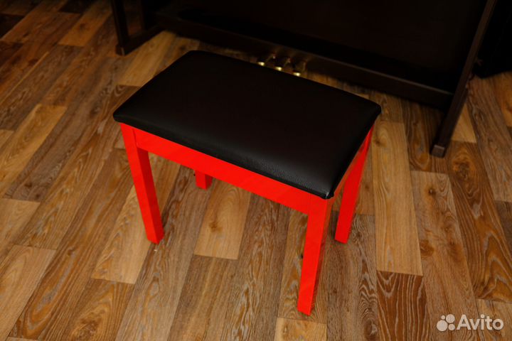 Банкетка для пианино