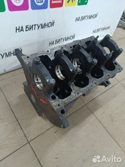 Блок цилиндров Ford Focus 1 2.0 split port 2002