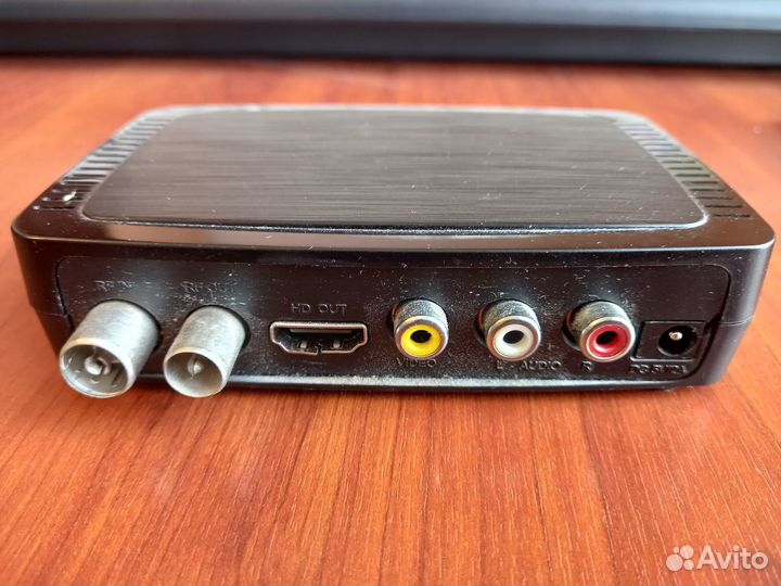 Цифровая тв приставка World Vision T62M