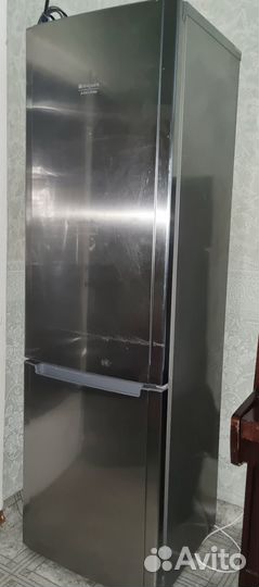Продам холодильник Hotpoint Indesit