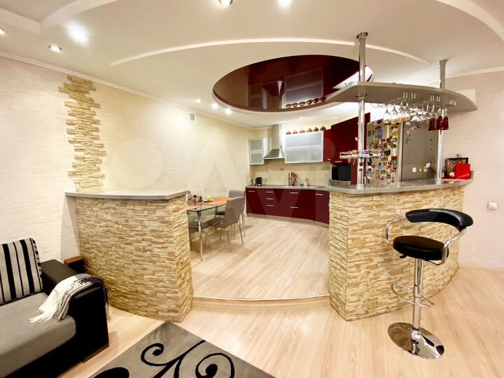 3-к. квартира, 120 м², 6/10 эт.