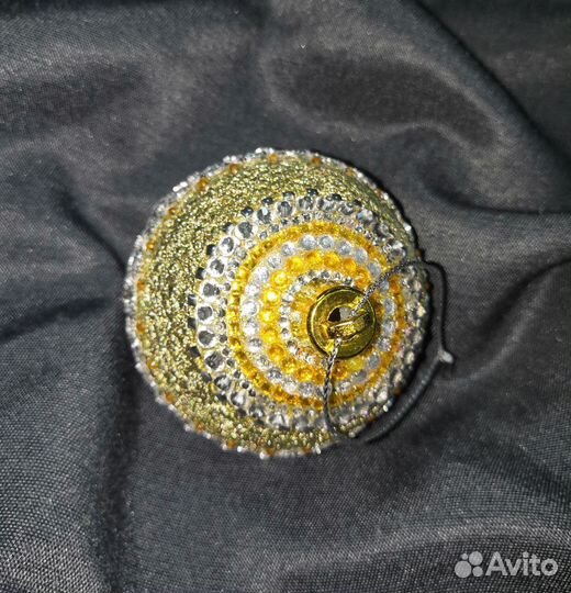 Елочная игрушка шар