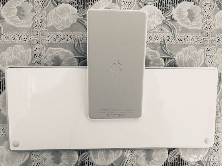 Беспроводная клавиатура Apple iPad keyboard dock