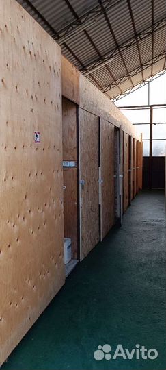 Камеры хранения, боксы для хранения, кладовки