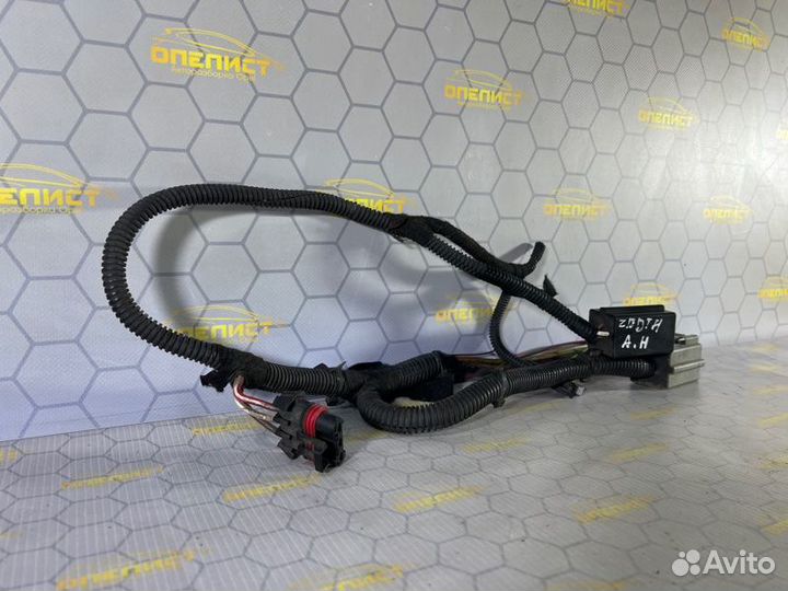 Реле вентилятор радиатора Opel Astra H Z13DTH