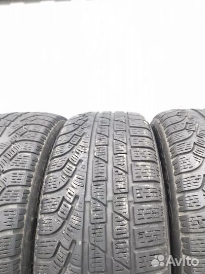 Pirelli Winter Sottozero 210 Serie II 205/50 R17
