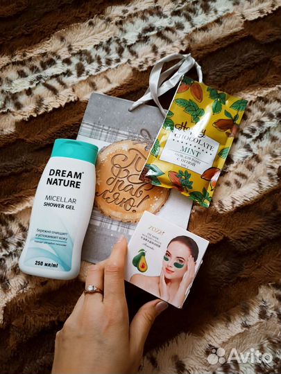 Набор косметики Новый (патчи, соль, гель)