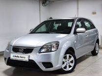 Kia Rio 1.4 AT, 2011, 322 000 км, с пробегом, цена 580 000 руб.