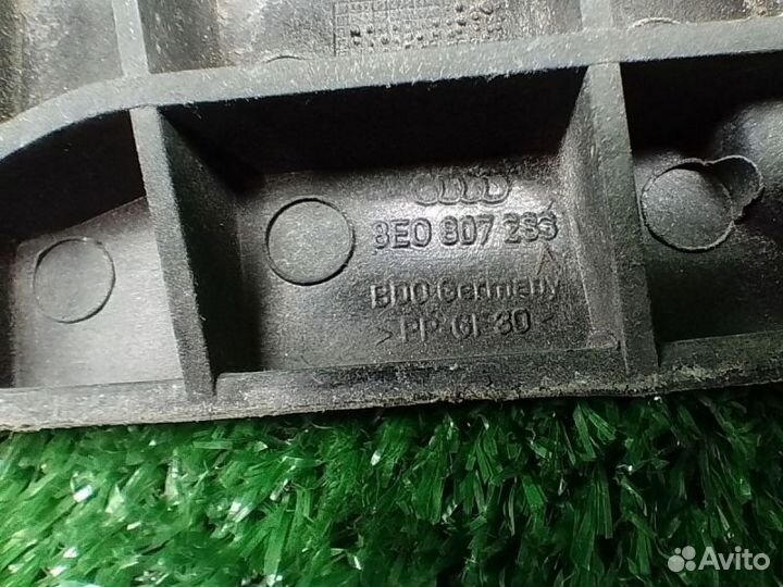 Кронштейн бампера передний левый Audi a4 b6 3066