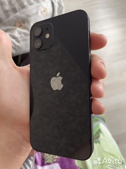 Телефон iPhone 12 64GB