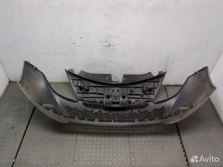 Бампер передний Renault Clio