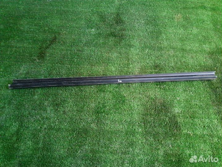 Уплотнитель (бархотка ) задний правый Citroen