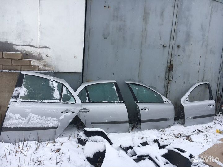 Дверь Лагуна 2 Laguna 2 Renault Рено