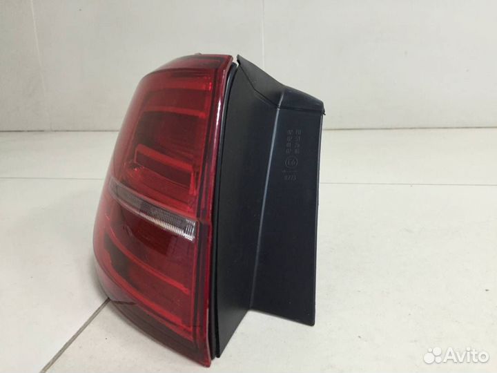 Фонарь задний наружный левый Volkswagen Jetta 5K 2