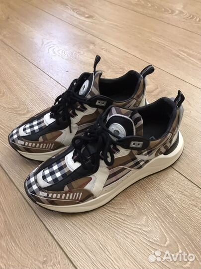 Кроссовки burberry