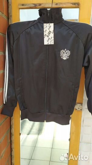 Спортивный костюм для мальчика 140