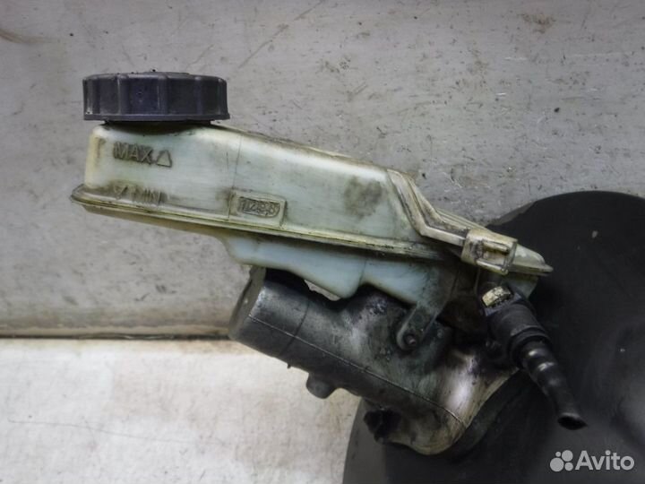 Усилитель тормозов вакуумный Ford Focus II рестайл