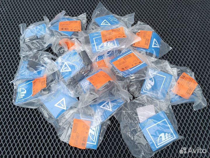 Комплект втулок суппорта ATE Audi VW Mercedes