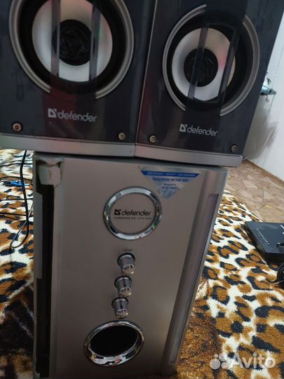 Сабвуфер с колонками