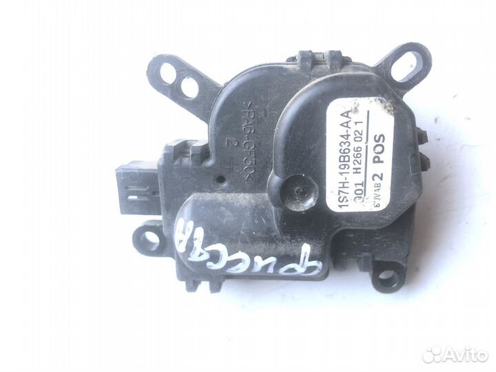 Моторчик заслонки печки Ford Fiesta mk5