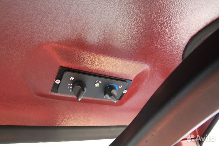 Мини-погрузчик Bobcat S650, 2023