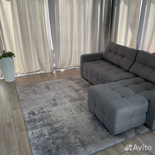 Современный ковер в гостинную в спальню