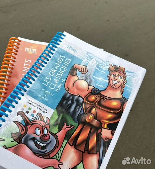 Disney mystery coloriages book раскраски