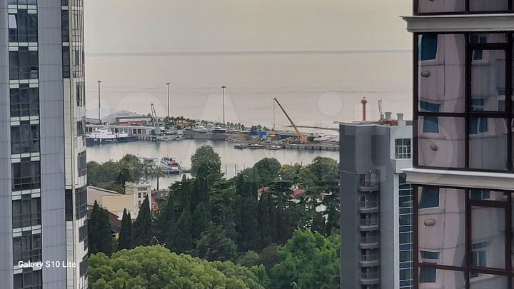 2-к. квартира, 108 м², 5/17 эт.